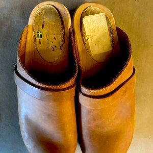 Lotta from Stockholm brown leather clogs with strap  size 38 US 7.5